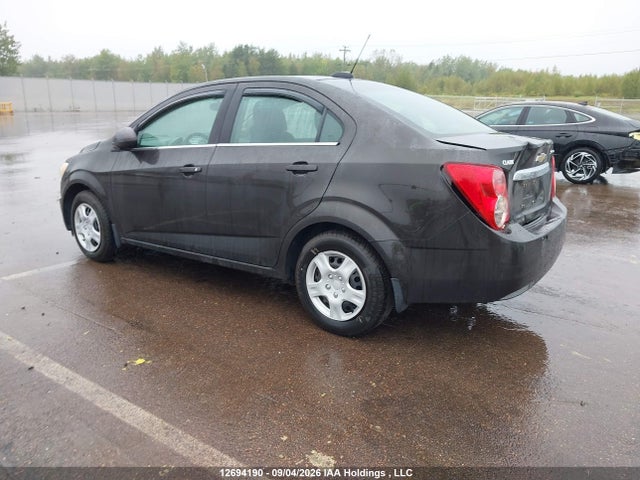 1G1JC5SH1F4142444 Chevrolet Sonic Lt Auto