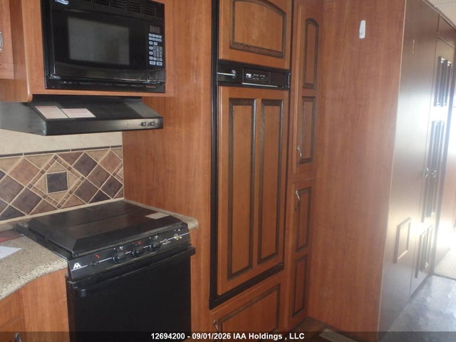 Продажа на аукционе авто 2011 Jayco Eagle, vin: 1UJBJ0BS5B1CV0127, номер лота: 12694200