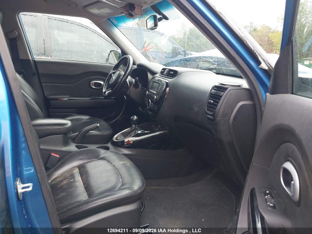 12694211 :رقم المزاد ، KNDJX3A5XF7175951 vin ، 2015 Kia Soul Sx/sx Luxury مزاد بيع