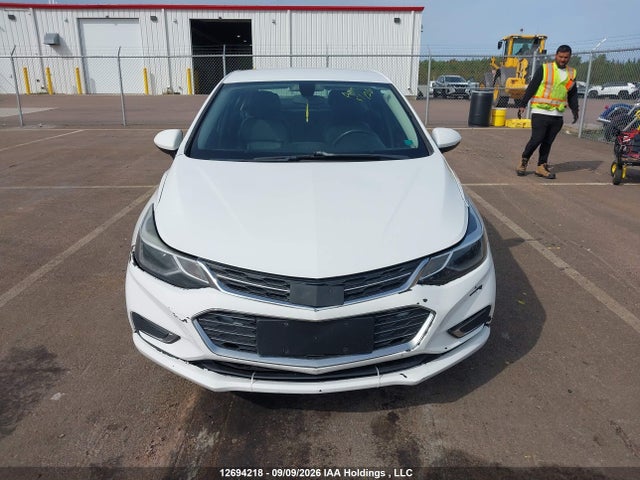 Chevrolet Cruze 2018 1G1BF5SM6J7209538 Image 13