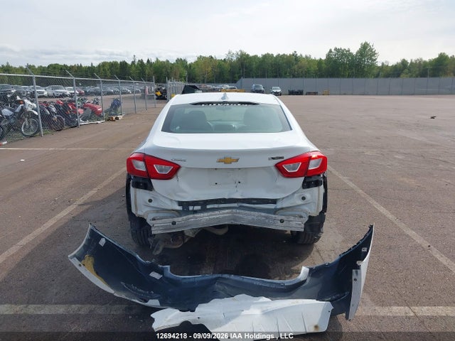 Chevrolet Cruze 2018 1G1BF5SM6J7209538 Image 17