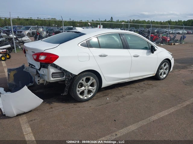 Chevrolet Cruze 2018 1G1BF5SM6J7209538 Image 4