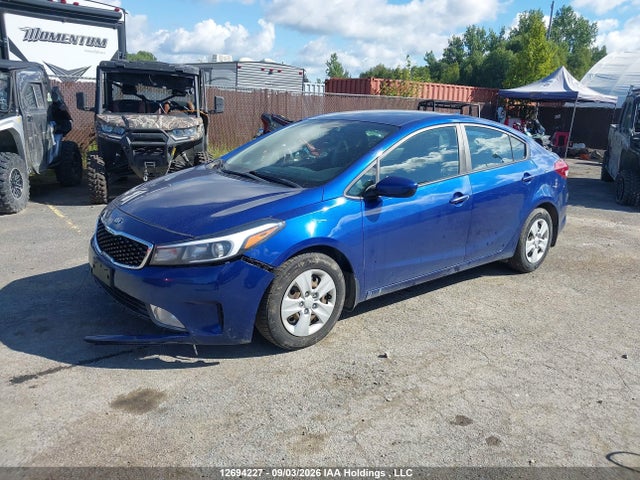 12694227 :رقم المزاد ، 3KPFL4A76HE106170 vin ، 2017 Kia Forte Lx/s مزاد بيع