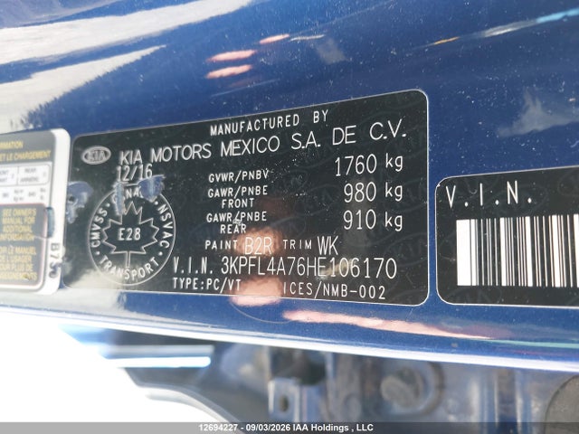 12694227 :رقم المزاد ، 3KPFL4A76HE106170 vin ، 2017 Kia Forte Lx/s مزاد بيع