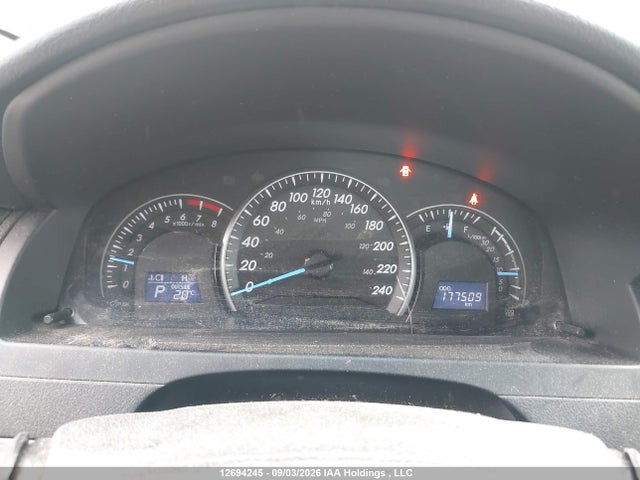 2015 Toyota Camry Le მანქანა იყიდება აუქციონზე, vin: 4T1BF1FK5FU932195, აუქციონის ნომერი: 12694245