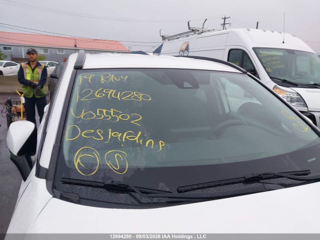 Toyota RAV4 LE 2019 2T3B1RFV6KW055502 Image 17