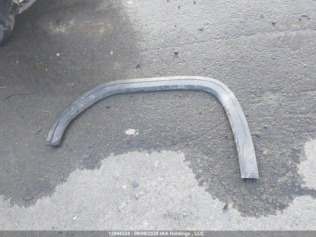 GMC SIERRA 1500 2025 3GTUUCED8SG230421 Image 12