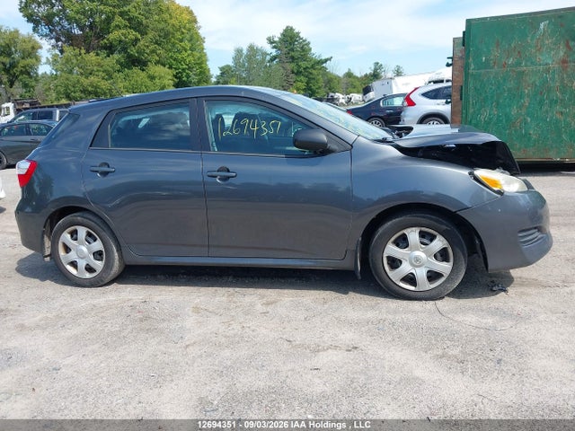 Toyota Matrix S 2014 2T1KU4EE9EC130140 Image 13