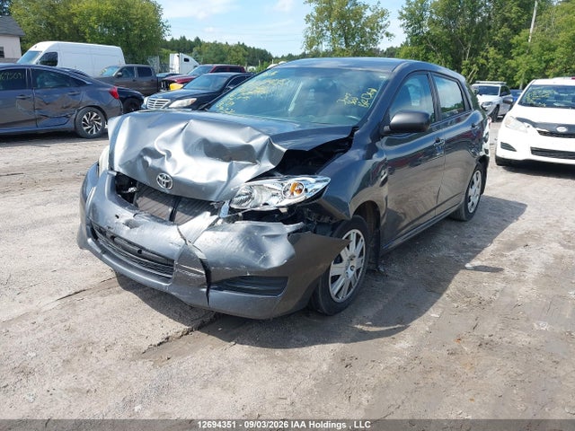 Toyota Matrix S 2014 2T1KU4EE9EC130140 Image 2