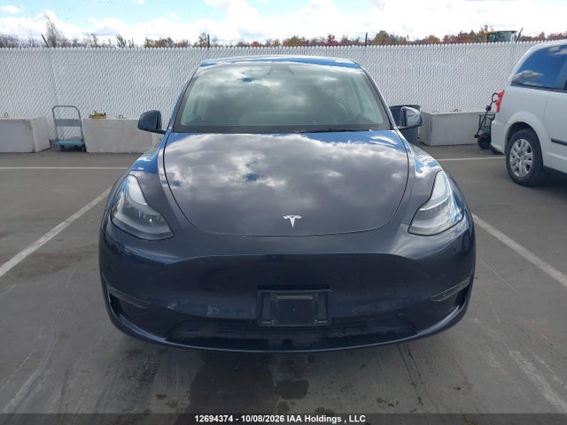 Tesla Model Y Long Range 2025 7SAYGDEE7SF289055 Image 12