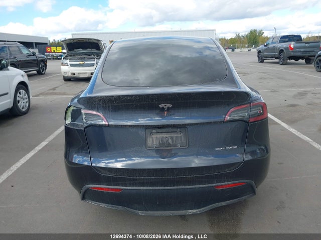 Tesla Model Y Long Range 2025 7SAYGDEE7SF289055 Image 16
