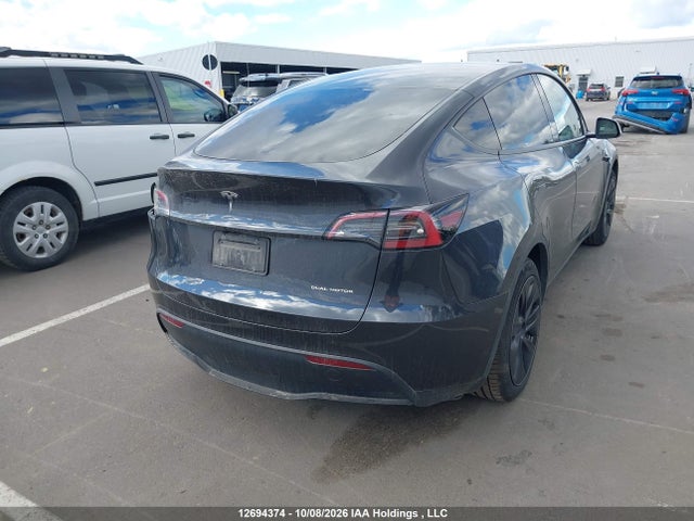 Tesla Model Y Long Range 2025 7SAYGDEE7SF289055 Image 4