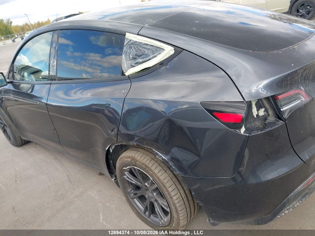 Tesla Model Y Long Range 2025 7SAYGDEE7SF289055 Image 6