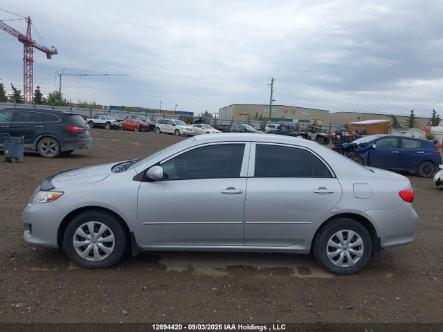 2010 Toyota Corolla Ce მანქანა იყიდება აუქციონზე, vin: 2T1BU4EE5AC213879, აუქციონის ნომერი: 12694420