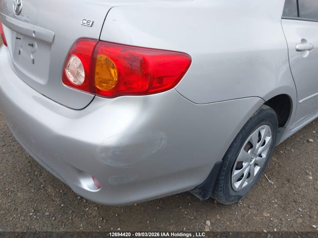 2010 Toyota Corolla Ce მანქანა იყიდება აუქციონზე, vin: 2T1BU4EE5AC213879, აუქციონის ნომერი: 12694420