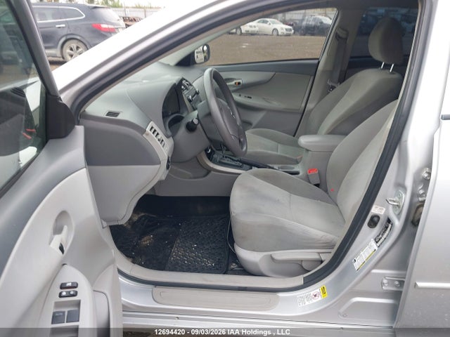 2010 Toyota Corolla Ce მანქანა იყიდება აუქციონზე, vin: 2T1BU4EE5AC213879, აუქციონის ნომერი: 12694420