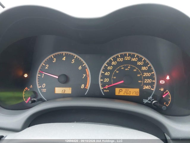 2010 Toyota Corolla Ce მანქანა იყიდება აუქციონზე, vin: 2T1BU4EE5AC213879, აუქციონის ნომერი: 12694420