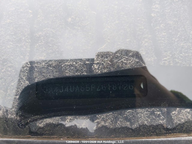 JA4J4UA85PZ618726 Mitsubishi Outlander