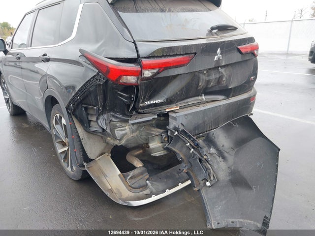 JA4J4UA85PZ618726 Mitsubishi Outlander