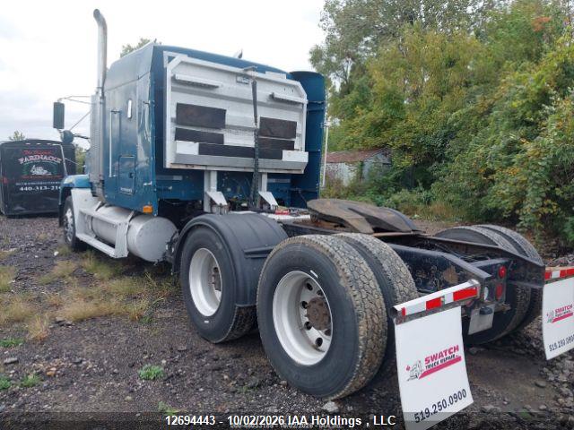 12694443 :رقم المزاد ، 2FUYDDYB0WA901184 vin ، 1998 Freightliner Conventional Fld120 مزاد بيع