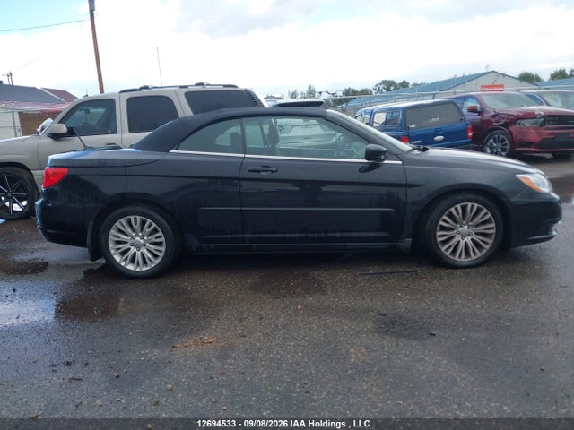 2011 Chrysler 200 Touring მანქანა იყიდება აუქციონზე, vin: 1C3BC2EG2BN566320, აუქციონის ნომერი: 12694533