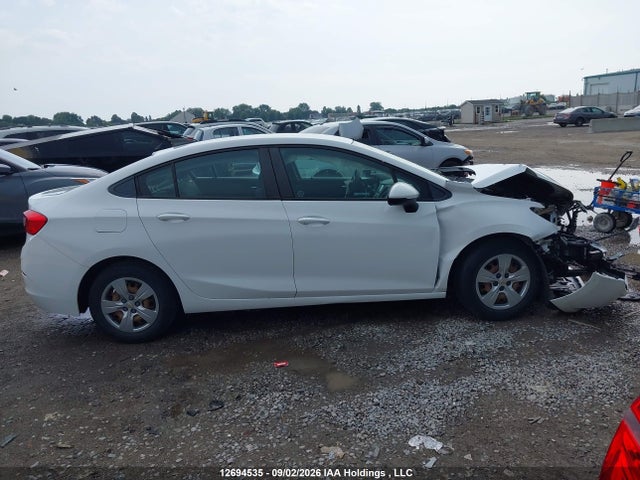 Продажа на аукционе авто 2018 Chevrolet Cruze Ls Auto, vin: 1G1BC5SM5J7175682, номер лота: 12694535