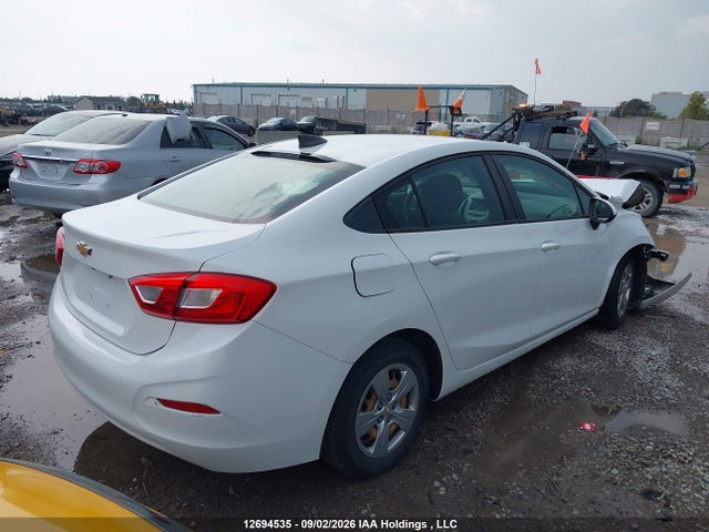 Продажа на аукционе авто 2018 Chevrolet Cruze Ls Auto, vin: 1G1BC5SM5J7175682, номер лота: 12694535