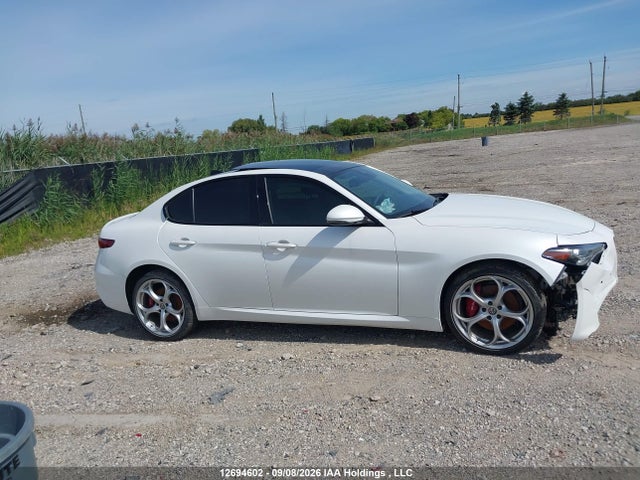 Продажа на аукционе авто 2018 Alfa Romeo Giulia Ti Q4, vin: ZARFAEEN7J7580435, номер лота: 12694602