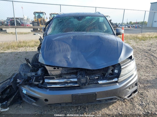 3VV4B7AX9JM082911 Volkswagen Tiguan Sel Premium