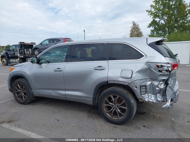 Toyota Highlander Le 2016 5TDBKRFH4GS266696 Image 15