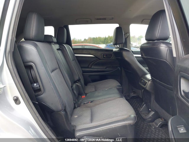 Toyota Highlander Le 2016 5TDBKRFH4GS266696 Image 8