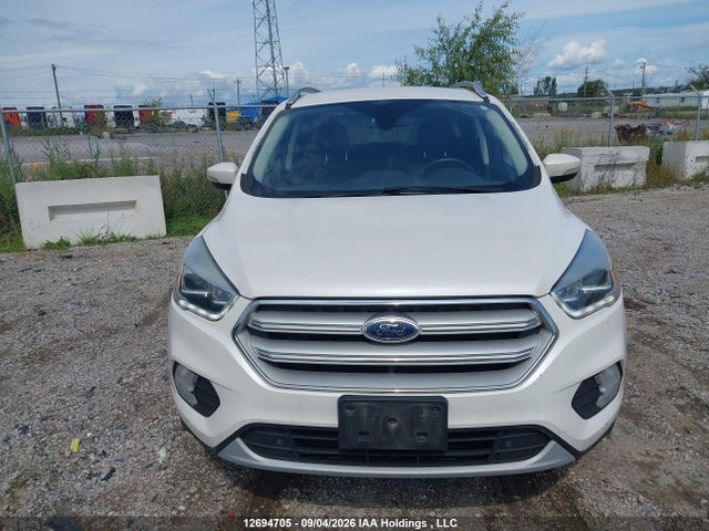 Продаж на аукціоні авто 2018 Ford Escape Titanium, vin: 1FMCU9J90JUB78192, номер лоту: 12694705