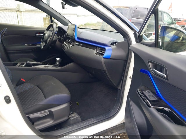 12694723 :رقم المزاد ، JTNKHMBX2L1070922 vin ، 2020 Toyota C-hr Xle Premium مزاد بيع