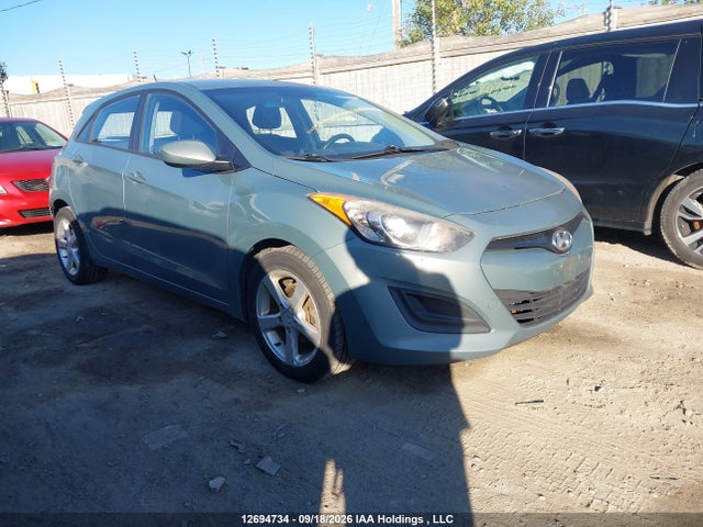 2013 Hyundai Elantra Gt მანქანა იყიდება აუქციონზე, vin: KMHD25LE9DU063642, აუქციონის ნომერი: 12694734