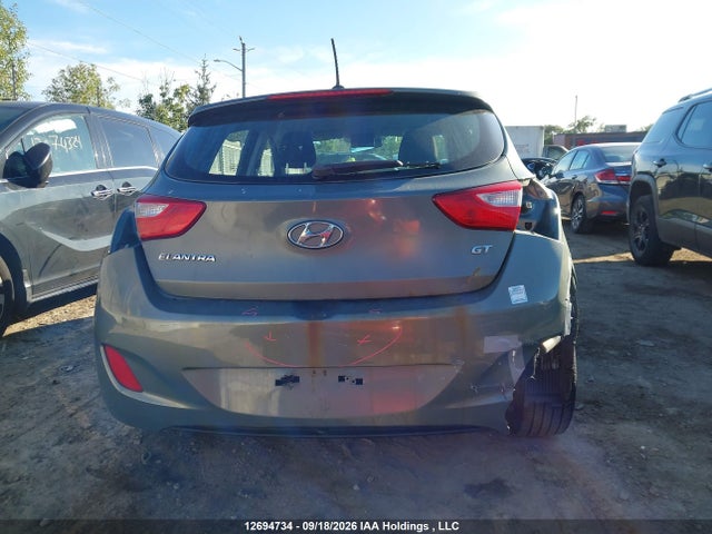 2013 Hyundai Elantra Gt მანქანა იყიდება აუქციონზე, vin: KMHD25LE9DU063642, აუქციონის ნომერი: 12694734