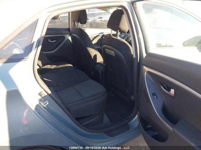 2013 Hyundai Elantra Gt მანქანა იყიდება აუქციონზე, vin: KMHD25LE9DU063642, აუქციონის ნომერი: 12694734