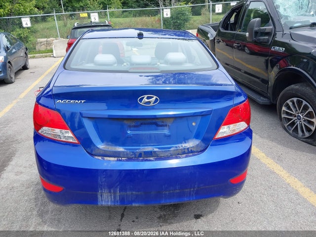 2013 Hyundai Accent Gl მანქანა იყიდება აუქციონზე, vin: KMHCT4AE5DU512224, აუქციონის ნომერი: 12681388