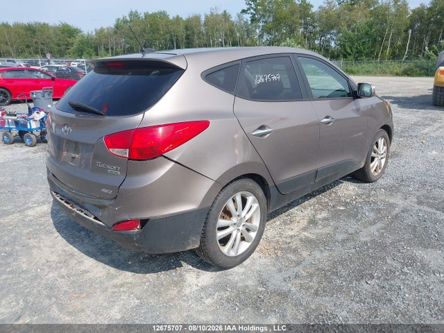 12675707 :رقم المزاد ، KM8JUCAC5BU224262 vin ، 2011 Hyundai Tucson Limited مزاد بيع