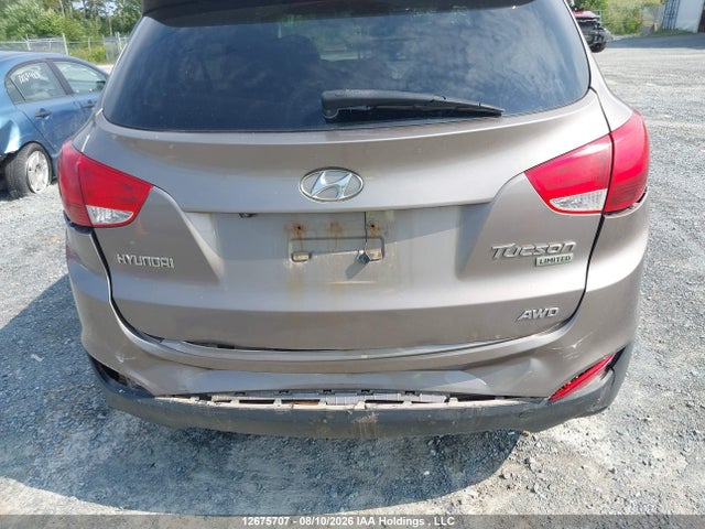 12675707 :رقم المزاد ، KM8JUCAC5BU224262 vin ، 2011 Hyundai Tucson Limited مزاد بيع