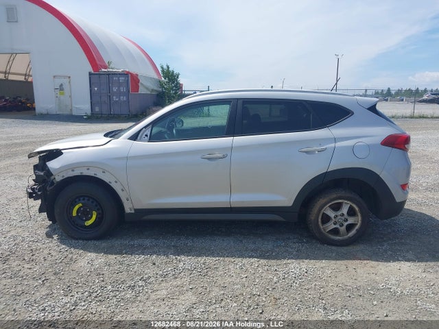 KM8J3CA22GU219182 Hyundai Tucson Premium 1.6