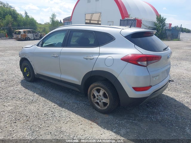 KM8J3CA22GU219182 Hyundai Tucson Premium 1.6