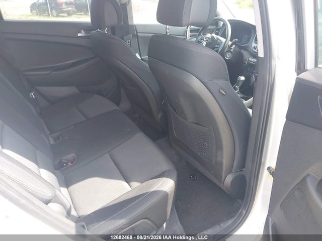 KM8J3CA22GU219182 Hyundai Tucson Premium 1.6