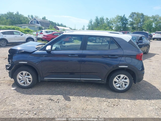 KMHRC8A36SU346759 Hyundai Venue Preferred W/two-tone