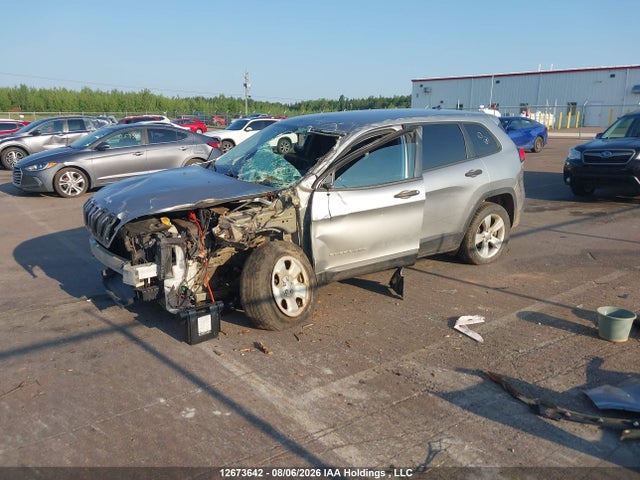 1C4PJLAB1GW128378 Jeep Cherokee Sport