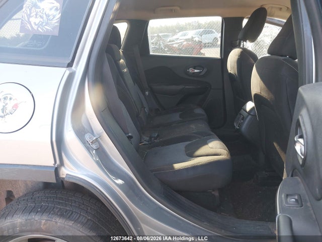 1C4PJLAB1GW128378 Jeep Cherokee Sport