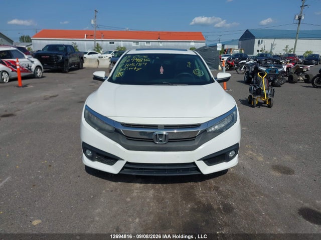 Honda Civic Touring 2018 2HGFC1F96JH105184 Image 18