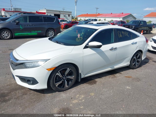 Honda Civic Touring 2018 2HGFC1F96JH105184 Image 2