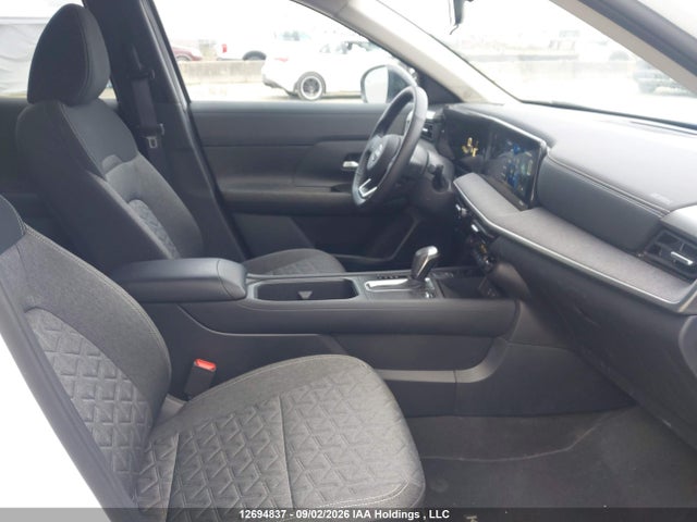 2026 Nissan Kicks Sv მანქანა იყიდება აუქციონზე, vin: 3N8AP6CB8TL379339, აუქციონის ნომერი: 12694837