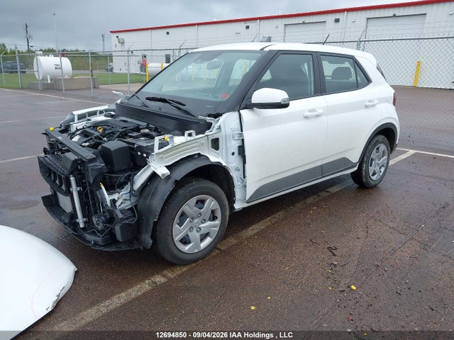 Hyundai Venue Essential 2026 KMHRB8A39TU479715 Image 2