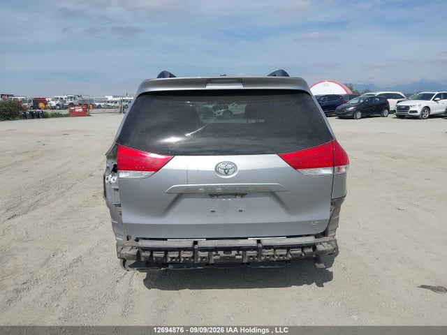 Aukcja sprzedaży 2012 Toyota Sienna Le, vin: 5TDKA3DC4CS010415, numer aukcji: 12694876